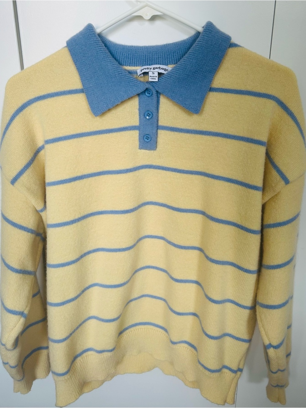PRETTYGARBAGE Butter Yellow and Light Blue Striped Rugby PeterPan Button collar.